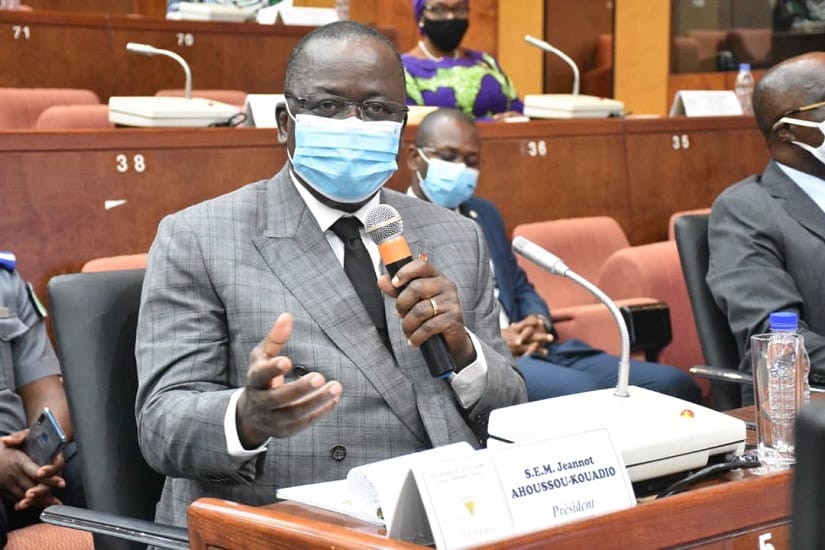 Covid-19 : Le président du Sénat encourage la recherche scientifique pour prévenir d’autres crises sanitaires – Actualité ivoirienne 25/05/2020