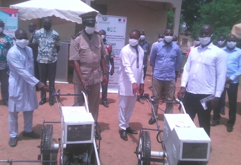 Une technologie de semi épandage d’engrais présentée aux producteurs de coton de Ferkessédougou – Actualité ivoirienne 28/05/2020