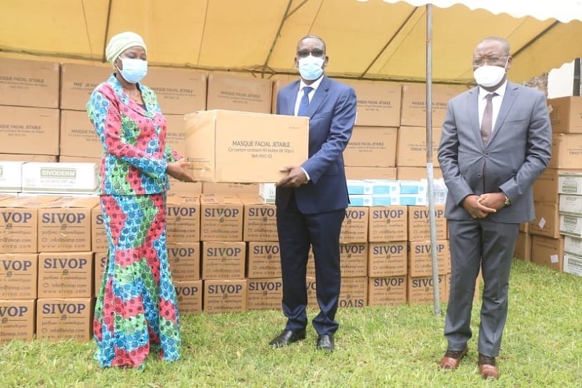 Reprise des cours en Côte d’Ivoire : 1 000 000 de masques et 2 500 gels pour les élèves et étudiants