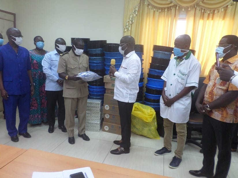 COVID-19: Des pharmaciens d’Agboville offrent des kits sanitaires – Actualité ivoirienne 01/06/2020