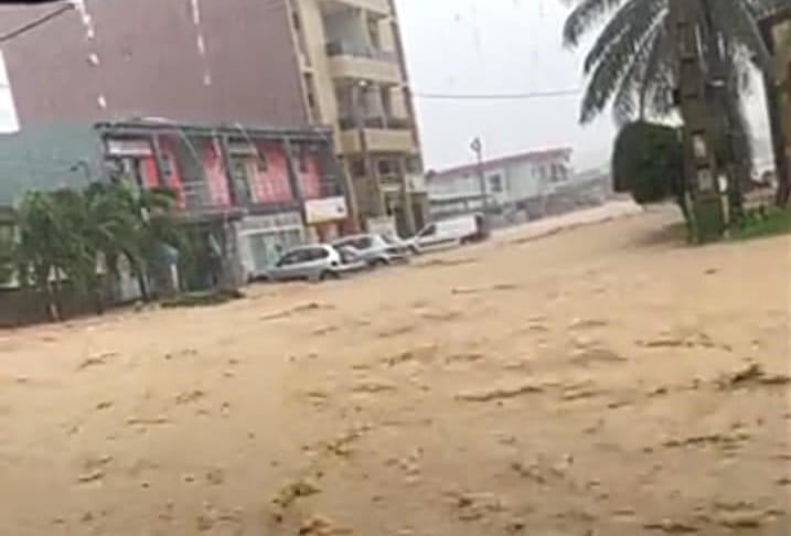 Inondations à Abidjan : La rue ministre en direct après le déluge