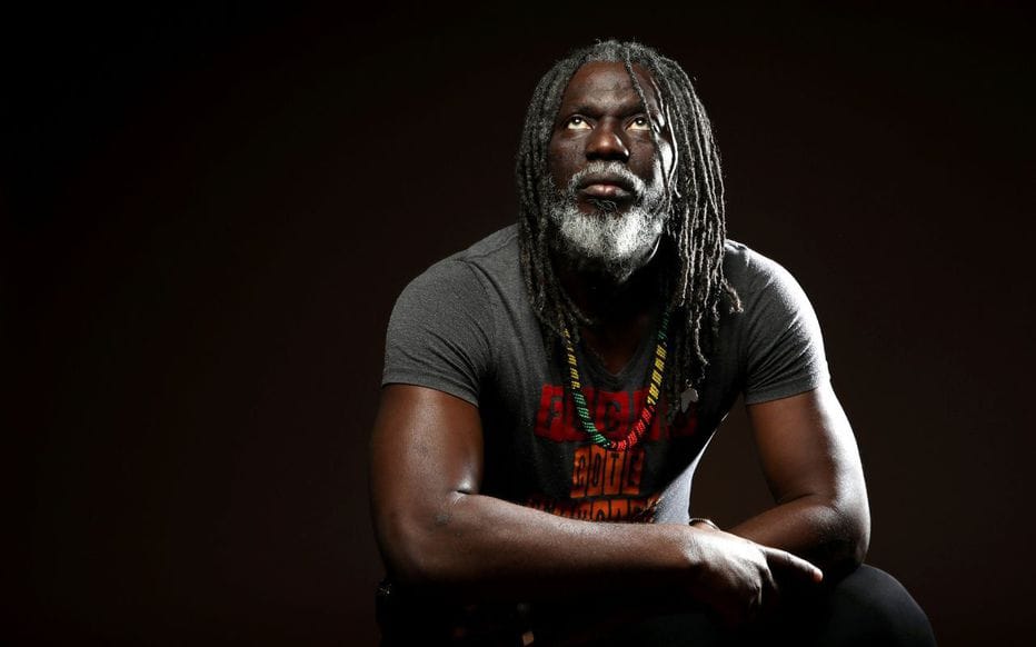 Tiken Jah tacle Ouattara : « la famillecratie, la nouvelle maladie des dirigeants africains après le 3ème mandat »