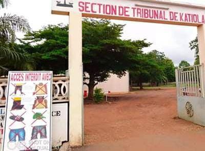 La décence vestimentaire exigée aux usagers du tribunal de Katiola – Actualité ivoirienne 12/07/2020