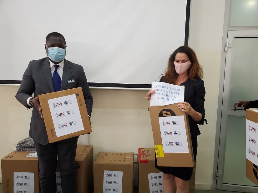 Côte d’Ivoire-COVID-19 : L’USAID fait don de matériel informatique au gouvernement ivoirien