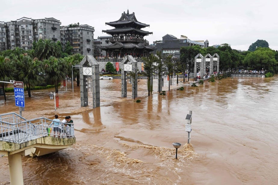 Pluie diluvienne en Chine : des ravages au Sichuan