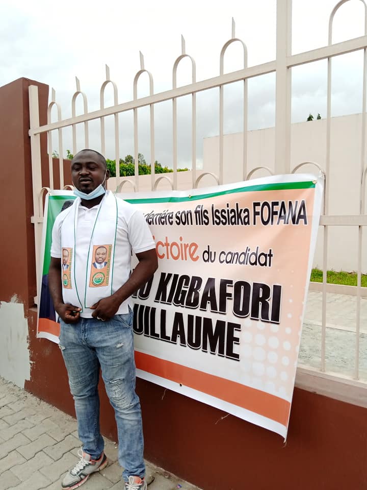 Dépôt de dossier de candidature de Soro ce 31 août 2020 : les Soroistes déjà sur le terrain, en images