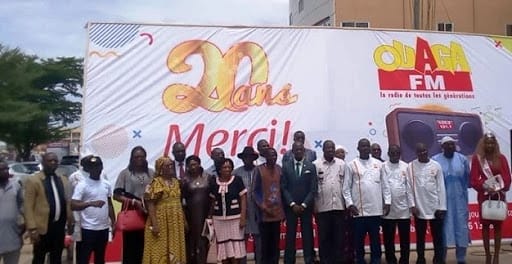 Burkina Faso : la radio municipale de Ouagadougou équipée par la Chine équipe