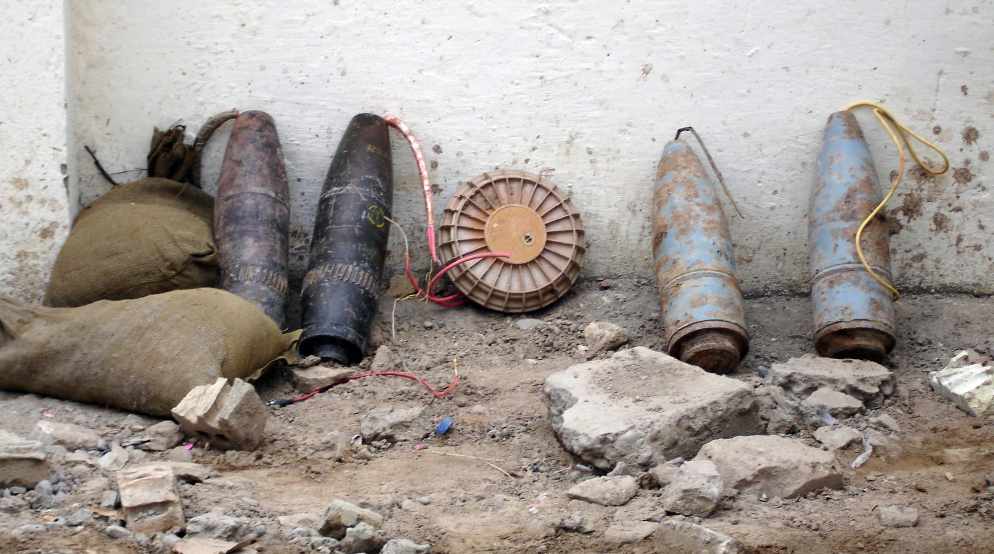 Afghanistan : 12 civils tués dans une explosion