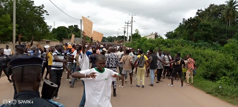 Marche de l’opposition à M’Bahiakro pour réclamer un scrutin transparent et inclusif