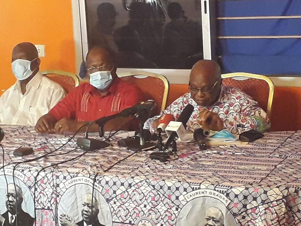 Assoa Adou en conférence de presse demande « l’arrêt de tout le processus électoral »
