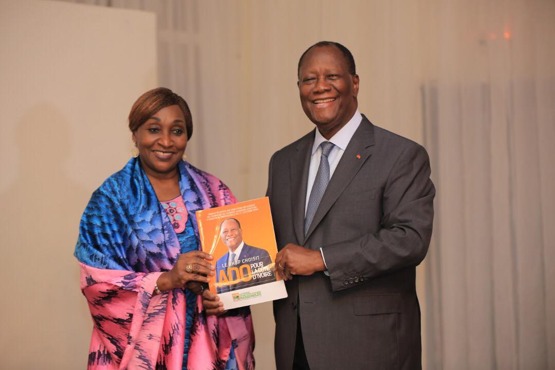 Remise des feuilles pour la Campagne de Ouattara