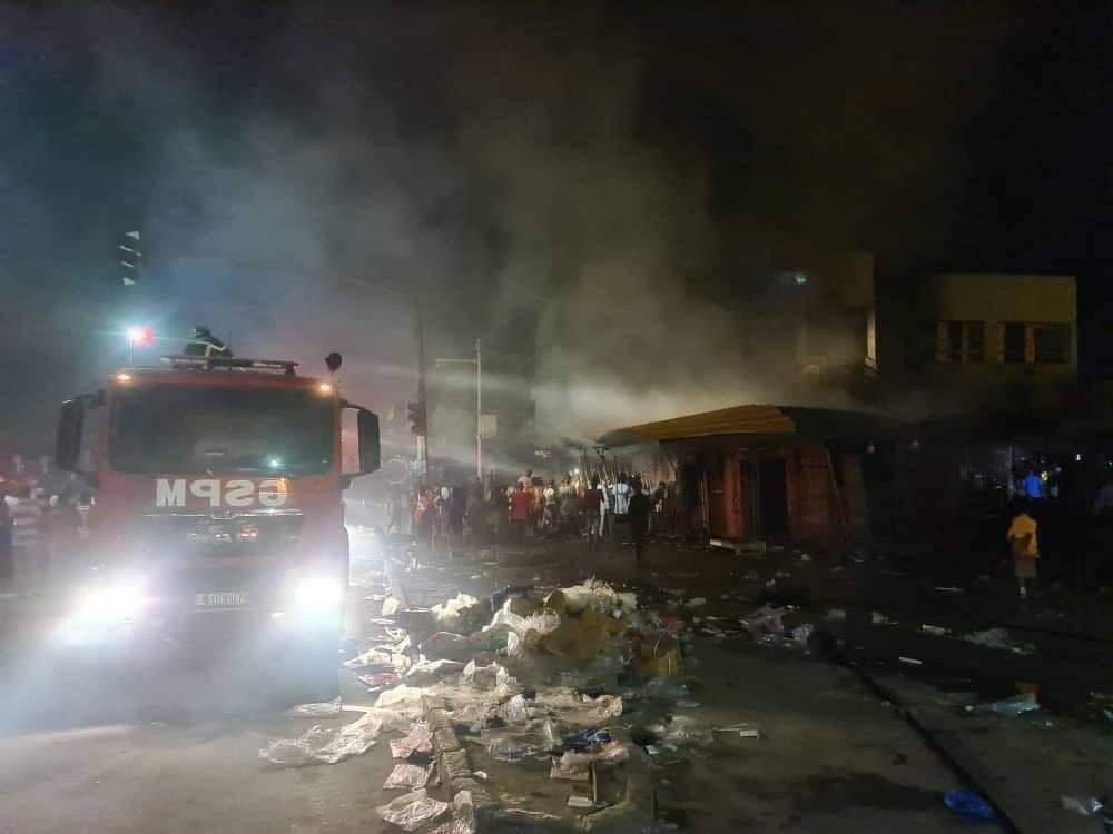 Le marché d’Adjamé non loin de la gare RAN part en feu