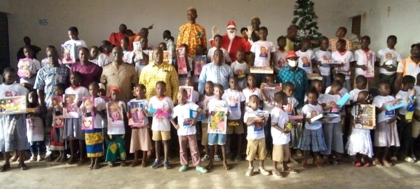 Noël 2020 à Tengrela : environ 3000 cadeaux offerts aux enfants