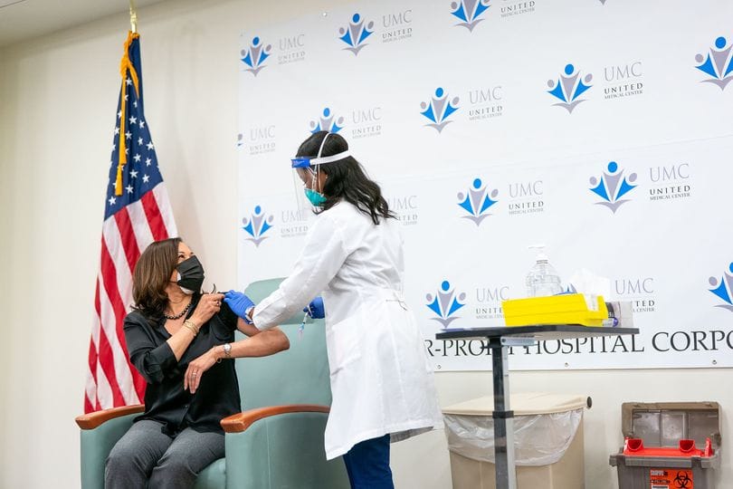 Kamala Harris, la vice-présidente des Etats-Unis a reçu son vaccin contre le covid-19