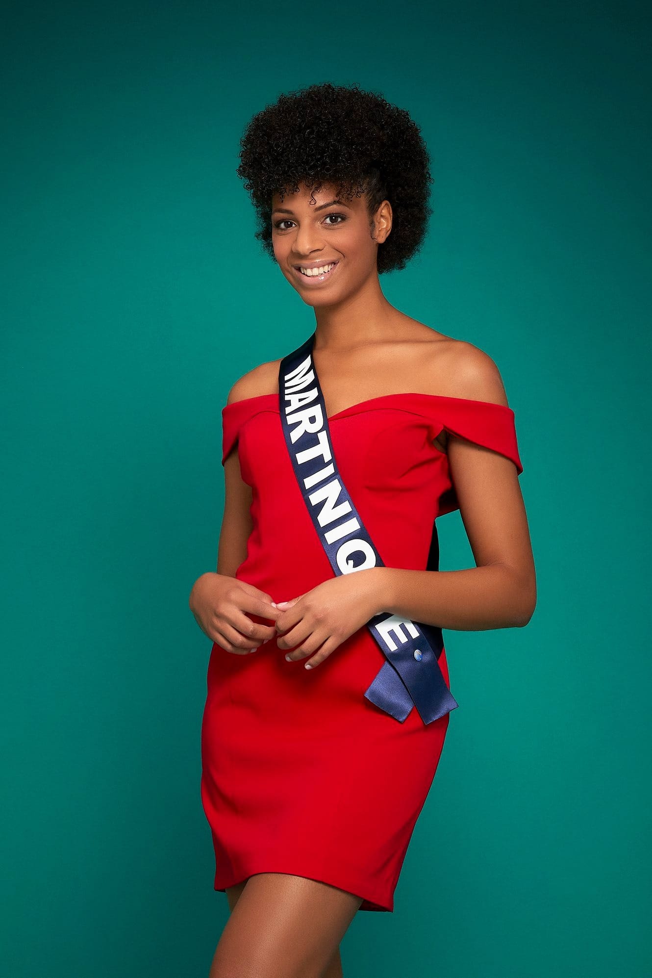 L'attribut alt de cette image est vide, son nom de fichier est Sephorah-AZUR-Miss-MARTINIQUE-683x1024.jpg.