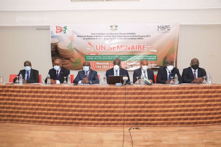 Collectivités décentralisées à Grand-Bassam : les contrôleurs financiers en formation