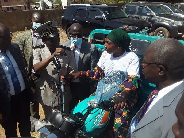 Projet taxi moto-bagage : quarante-deux jeunes du Kabadougou insérés