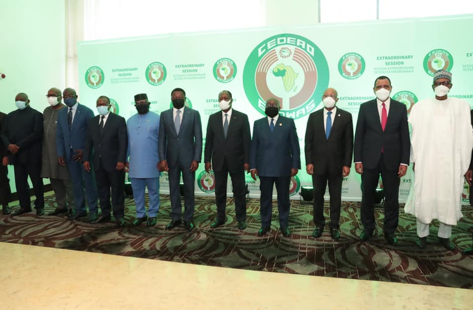 Les chefs d’État africains suspendent le Mali de la CEDEAO