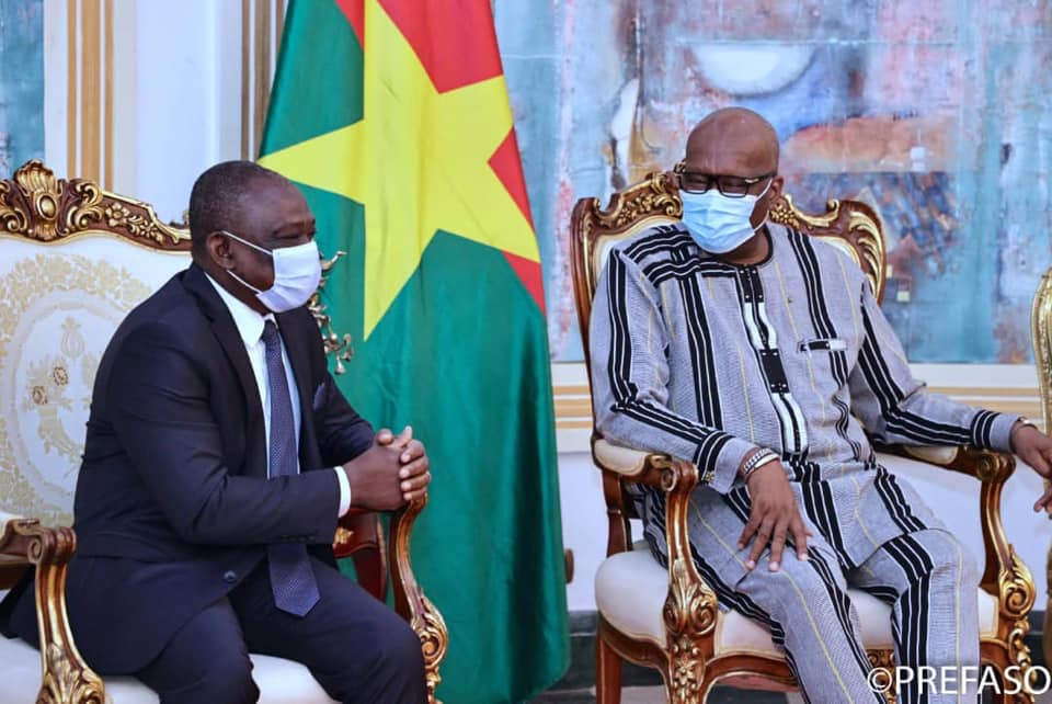 KKB en mission au Burkina pour Ouattara : tout savoir sur sa rencontre avec Roch Kaboré