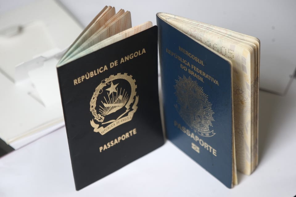 L’Angola va lancer son 1er passeport biométrique