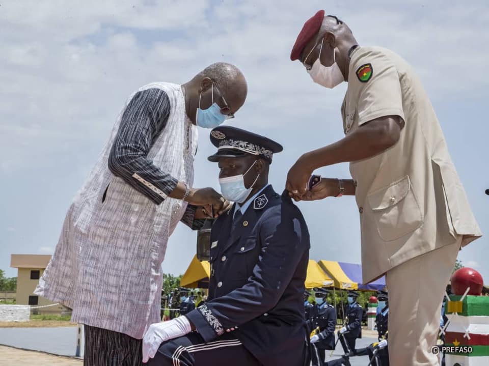 Cérémonie de sortie de la 5e promotion de l’Académie de Police au Burkina Faso