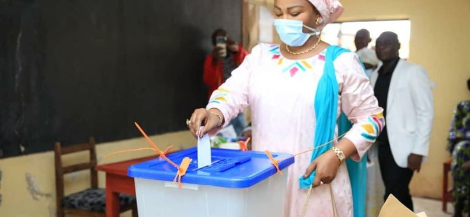 Sénatoriales partielles 2021 à Odienné : Nassénéba Touré accomplit son devoir civique