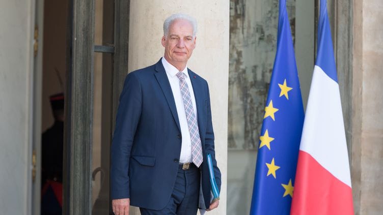 « Abus de confiance » et déclaration incomplète de patrimoine : un autre ministre français jugé en septembre