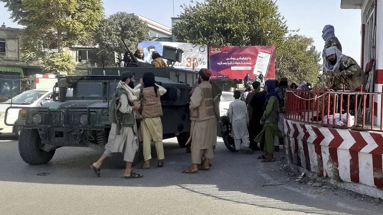 Afghanistan : inquiétudes sur le sort des femmes et homosexuels après le contrôle de Kaboul par talibans