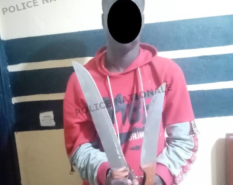 Abobo : un élève arrêté avec en sa possession 2 couteaux