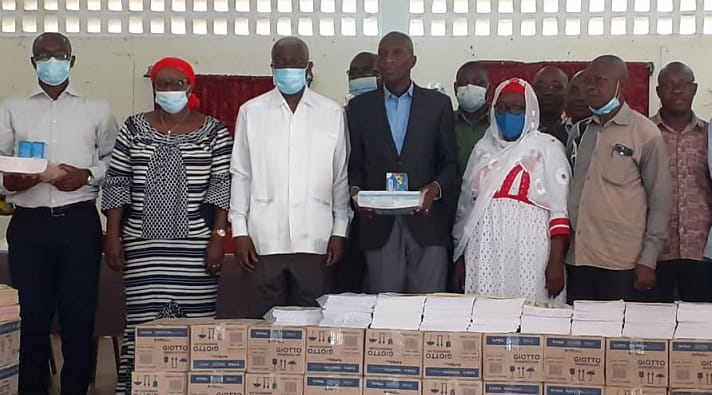 Bouaké : la mairie dote 83 écoles primaires de matériels didactiques