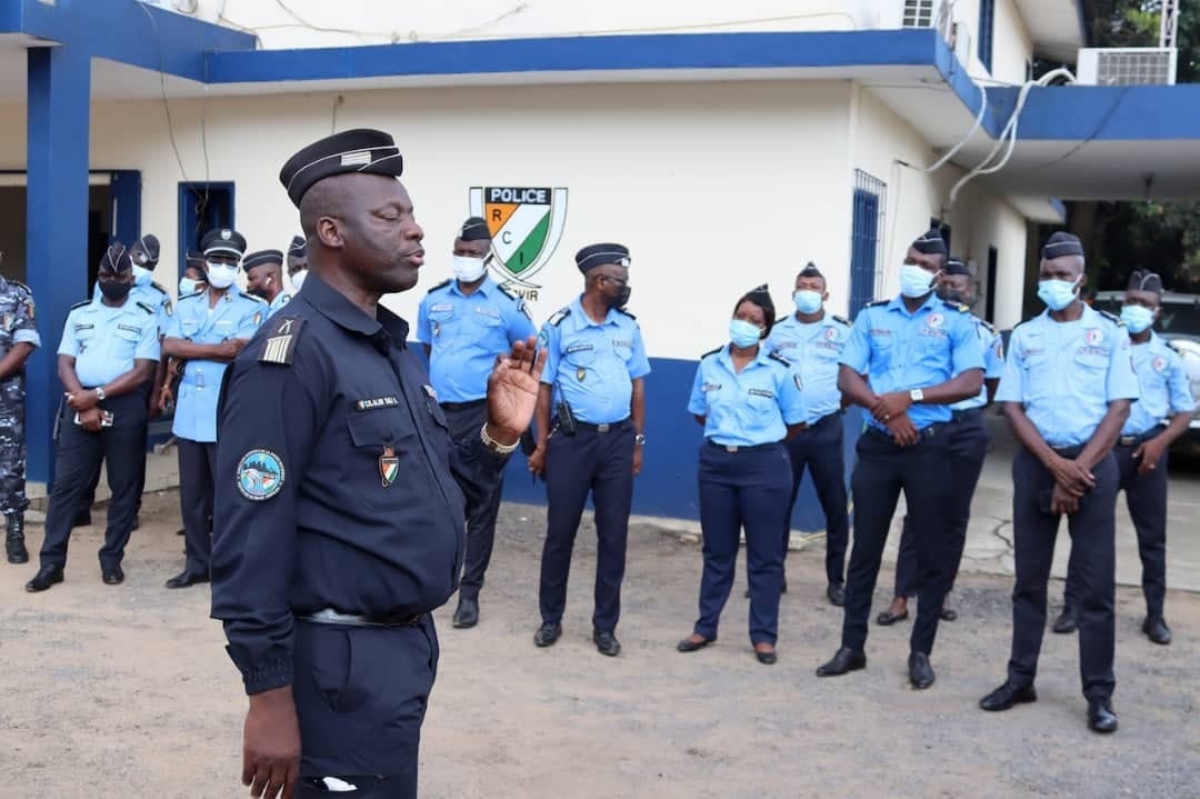 Le Préfet de police d’Abidjan sensibilise la police d’Adjamé