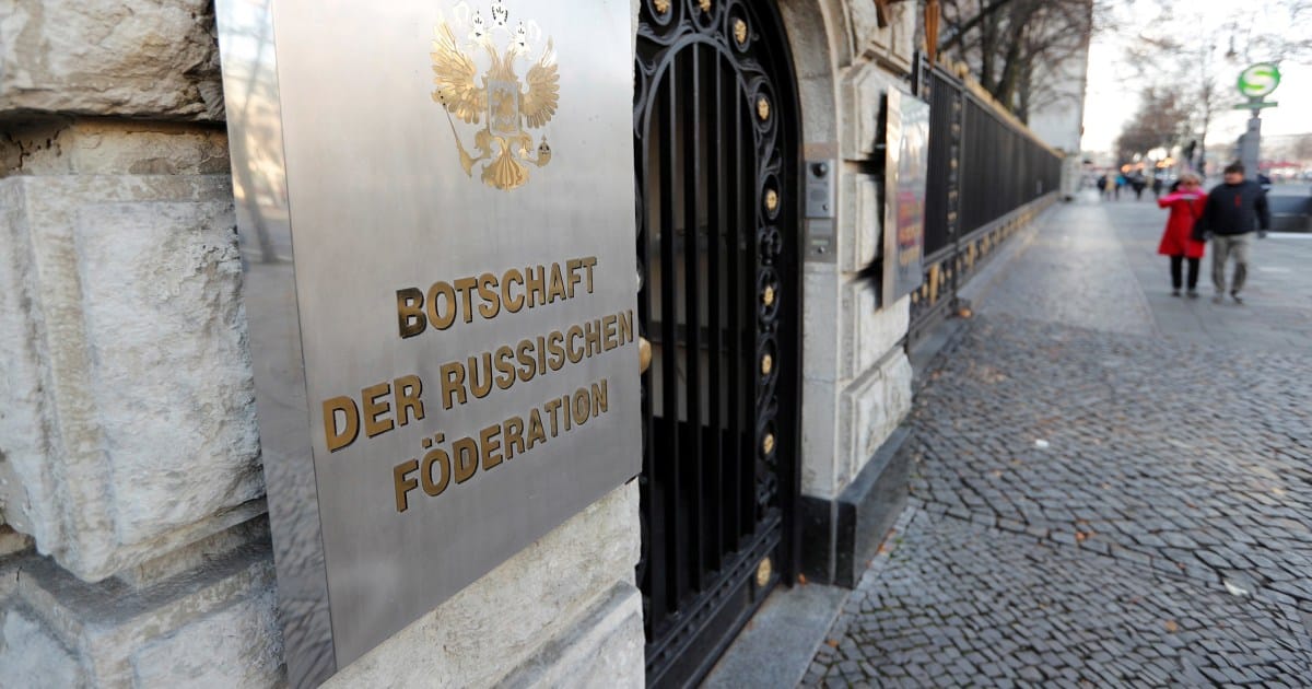 Allemagne : un diplomate russe retrouvé mort devant l’ambassade