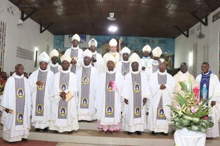 Congés anticipés, système éducatif ivoirien : l’appel des Evêques Catholiques aux parents, enseignants et gouvernants