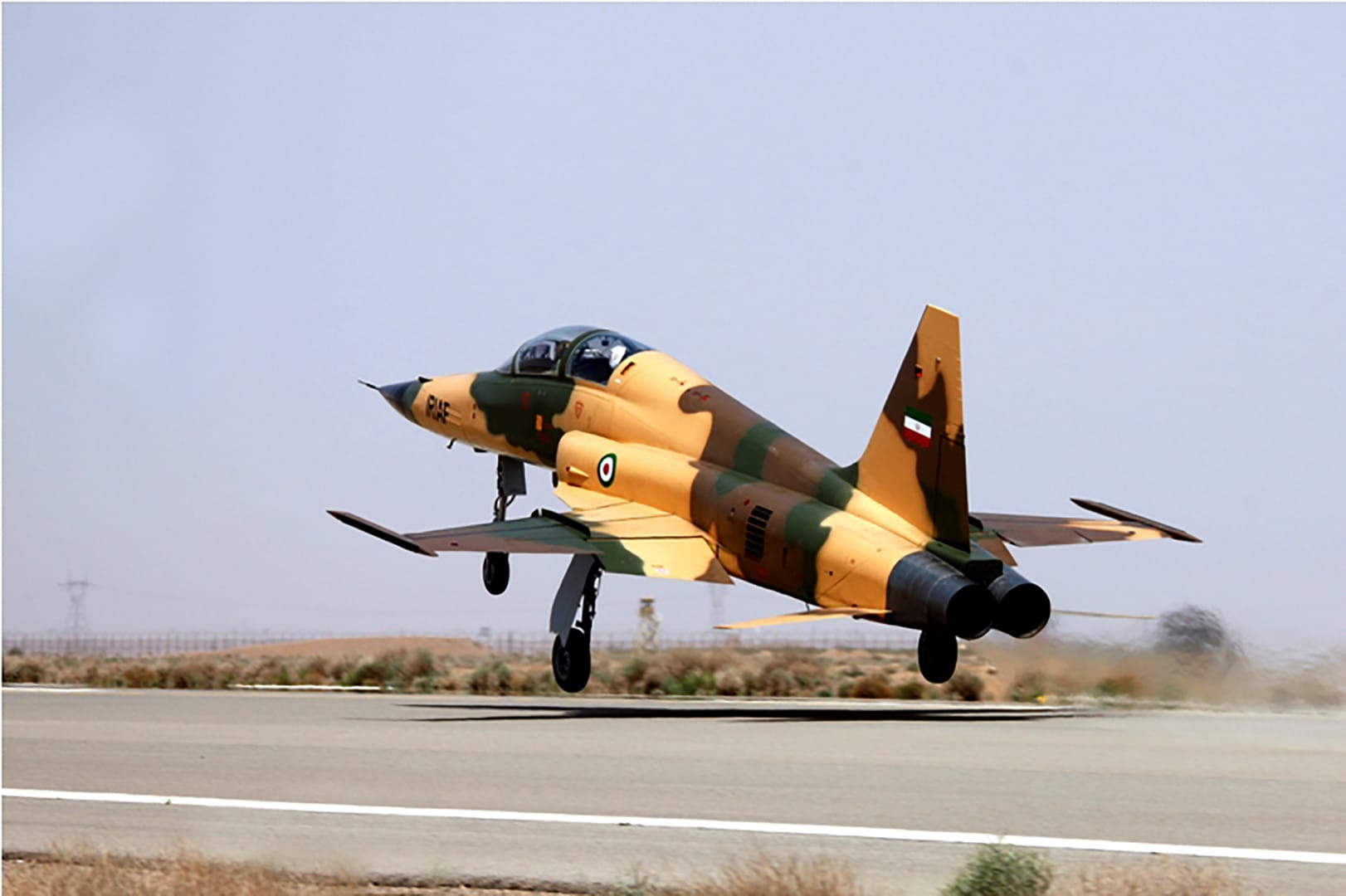 Un avion de l’armée iranienne s’écrase à Tabriz: 3 morts