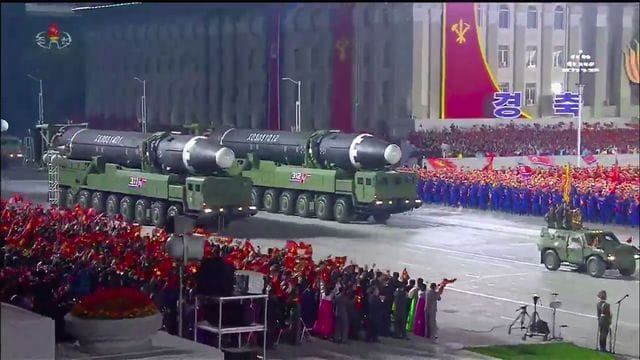 La Corée du Nord sort le Hwasong-17 surnommé le « missile monstre »