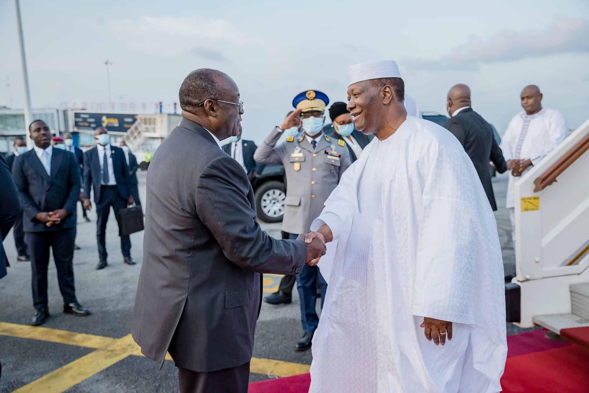 Titrologie 30 avril 2022: revue de la presse ivoirienne, «Ouattara reprend les commandes»