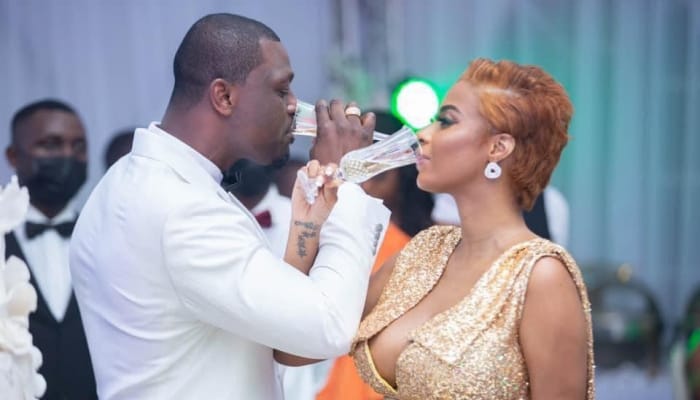 Life TV: Coco Emilia parle enfin et pleure son mariage raté avec Francis Mvemba depuis Abidjan, que de regrets…