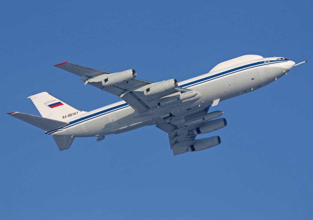 Défilé du jour de la Victoire en Russie : l' »avion de l’apocalypse » apparaît