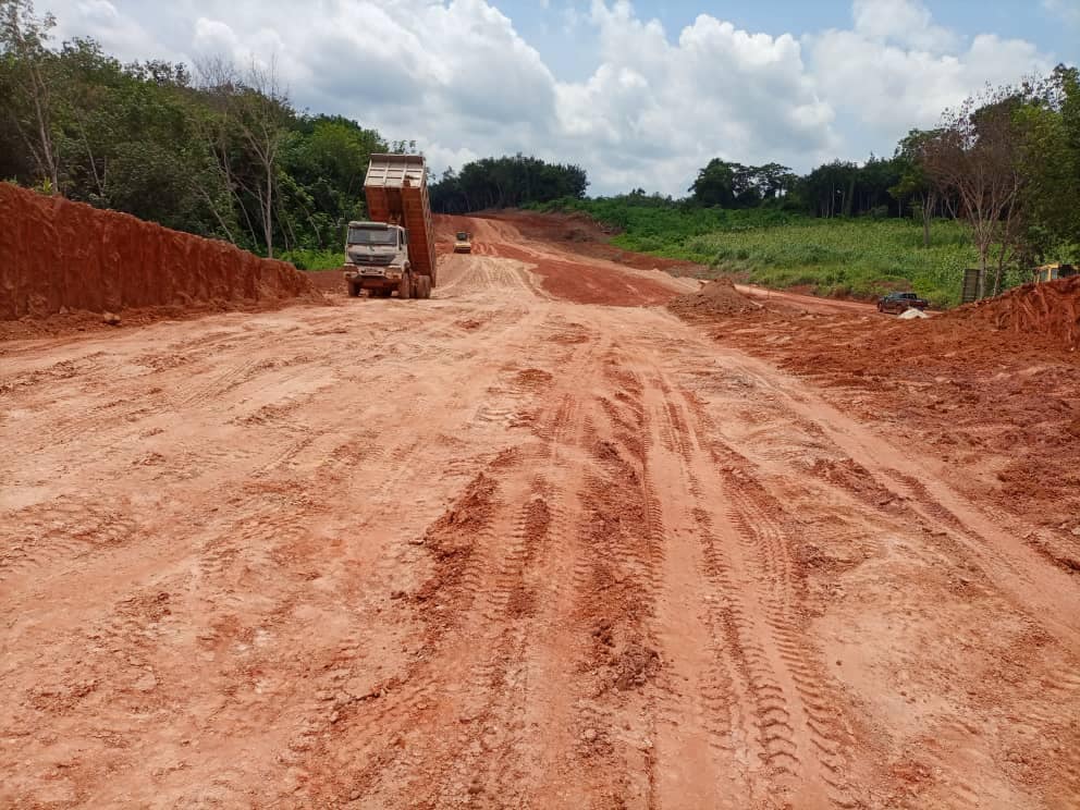 Aménagement et bitumage de l’axe Yakassé-Attobrou – Bieby – Bettié: les travaux avancent bien