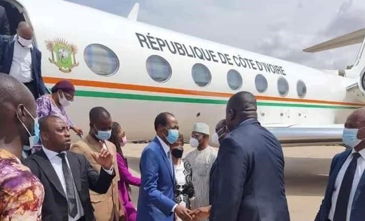 Arrivée de Blaise Compaoré ce 7 juillet 2022 au Burkina dans un avion présidentiel ivoirien
