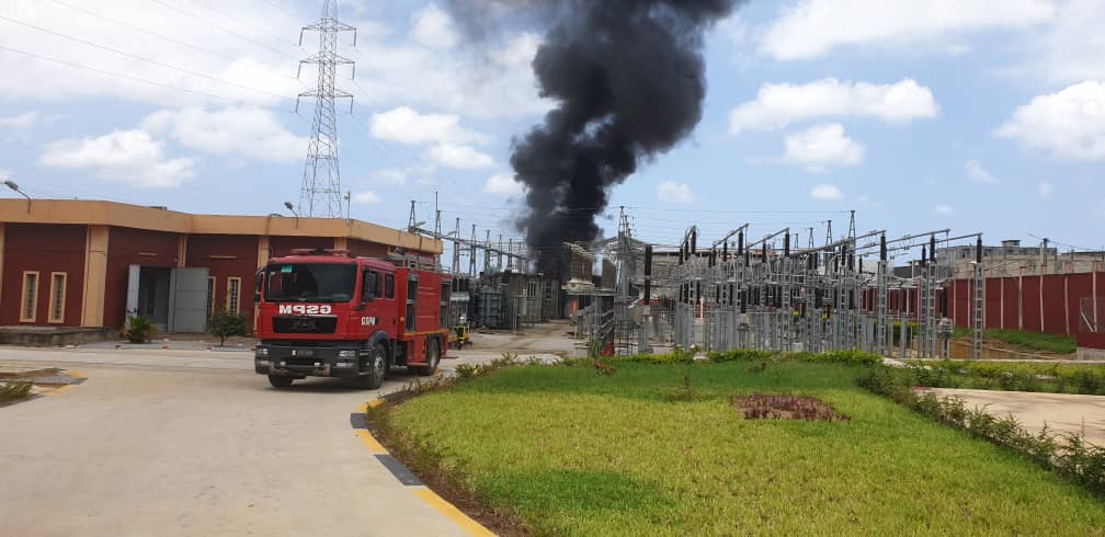 Explosion d’un transformateur de la CIE: des travaux de sécurisation du réseau électrique toujours en cours à Abidjan