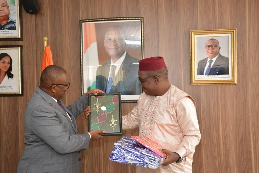 TNT: le ministre nigérien de la Communication s’inspire du modèle ivoirien