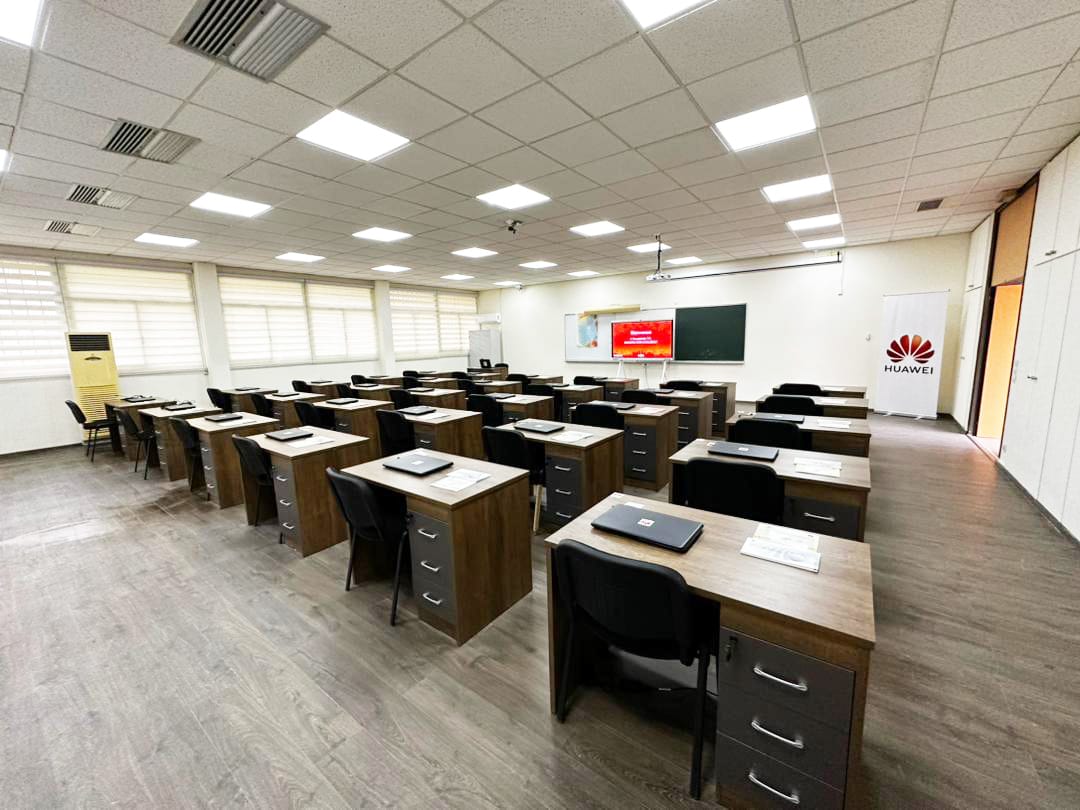 Inauguration de l’Académie des TIC Amadou Gon Coulibaly à l’INP-HB de Yamoussoukro