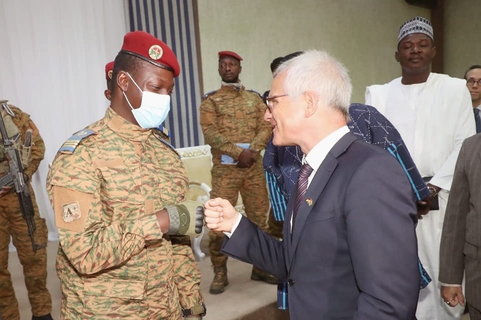 Le Capitaine Ibrahim Traoré au corps diplomatique au Burkina: « le travail a déjà commencé sur le terrain et nous voulons aller vite »