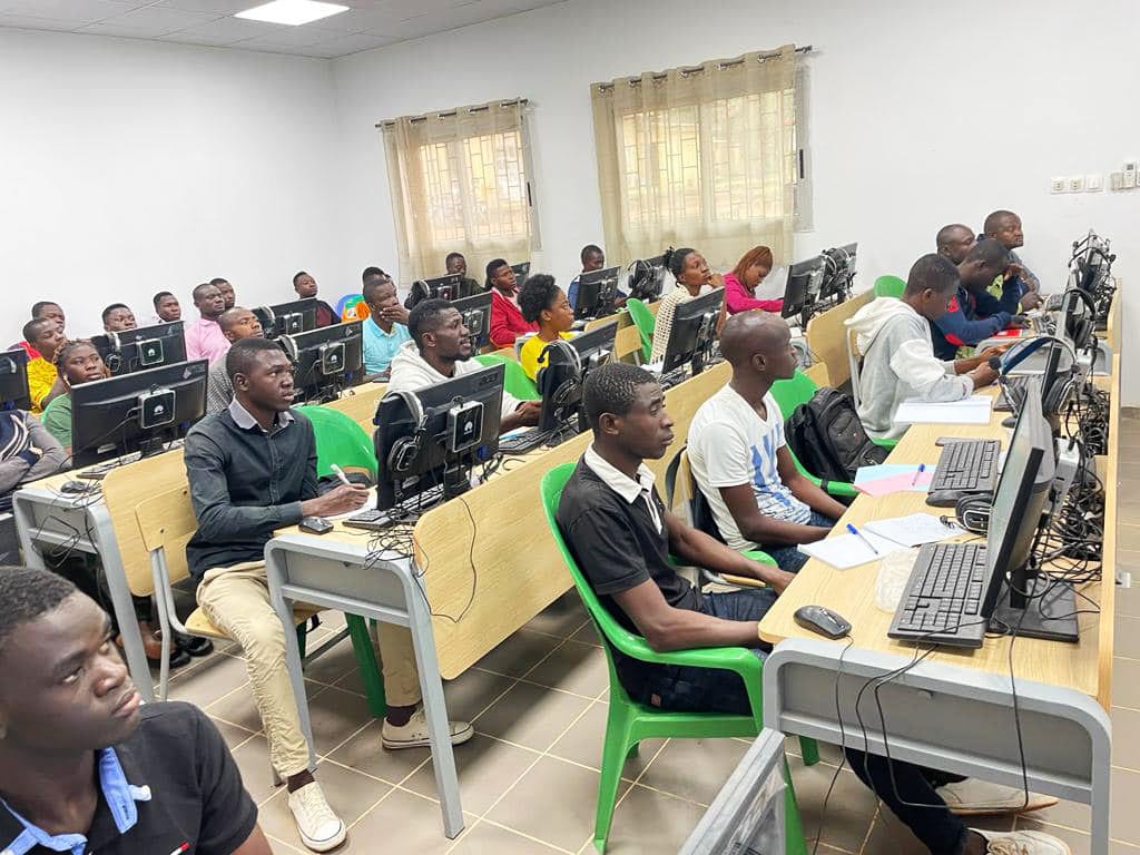 La Fondation Jeunesse Numérique pour l’amélioration de l’écosystème start-up en Côte d’Ivoire