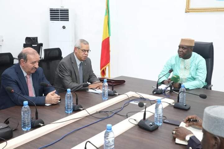 Mali : l’Ambassadeur d’Algérie chez le Premier ministre malien par intérim