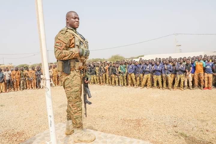 Lutte contre le terrorisme au Burkina: le Capitaine Ibrahim Traoré au Front