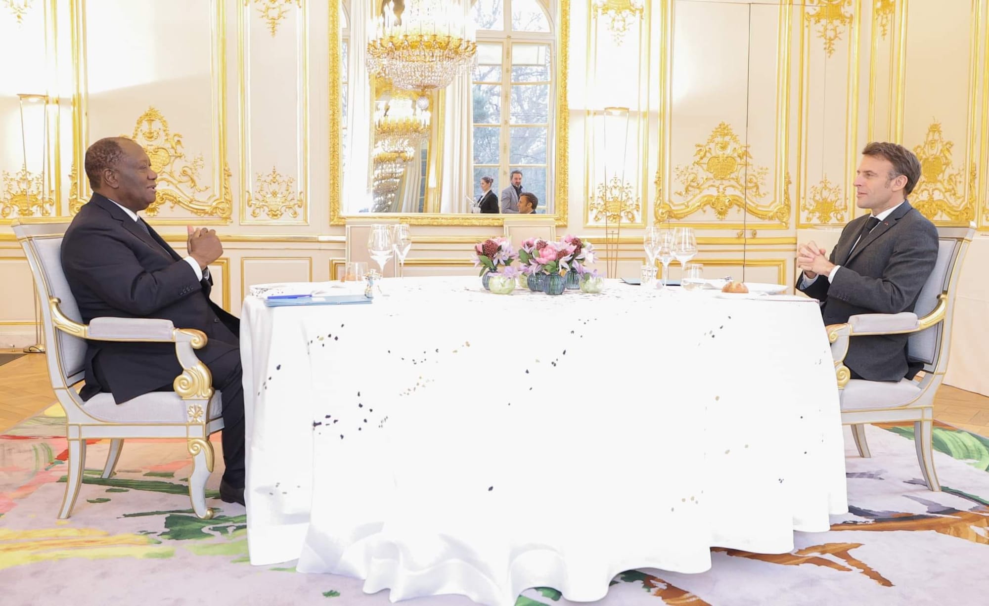 Titrologie 26 janvier 2023 : revue de la presse ivoirienne : Départ des troupes françaises, ce que Ouattara et Macron se sont dit
