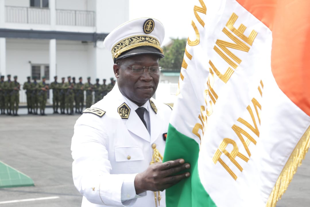 Cérémonie d’adieu aux armes: Ange Kessi fait ses adieux à l’armée ivoirienne, des images pleines d’émotions