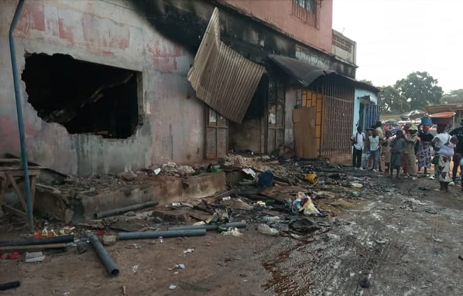 Lakota: un incendie ravage une boutique d’alimentation
